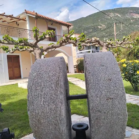 Tas Millstone Seaside House Villa Marathias  Exterior photo