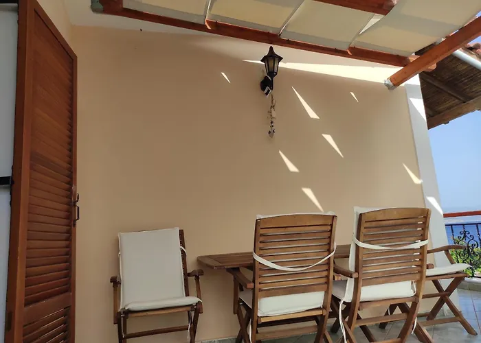 Tas Millstone Seaside House
