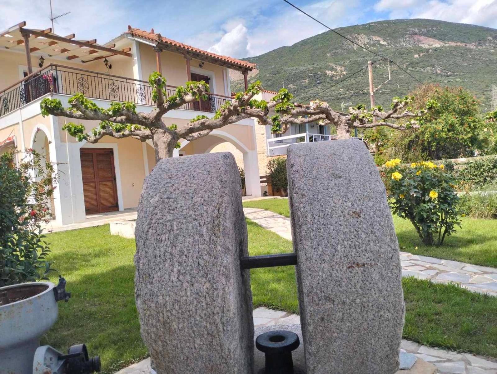 Tas Millstone Seaside House Holiday home *